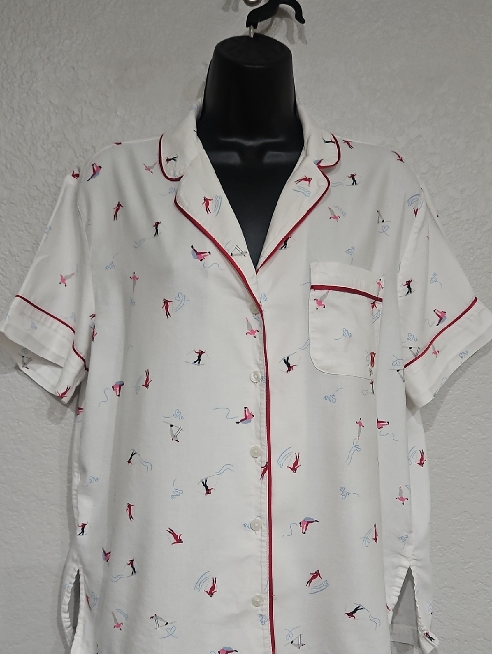 Victoria's Secret | Women's Winter Skiers Short Sleeve Loungewear Pajama Top S